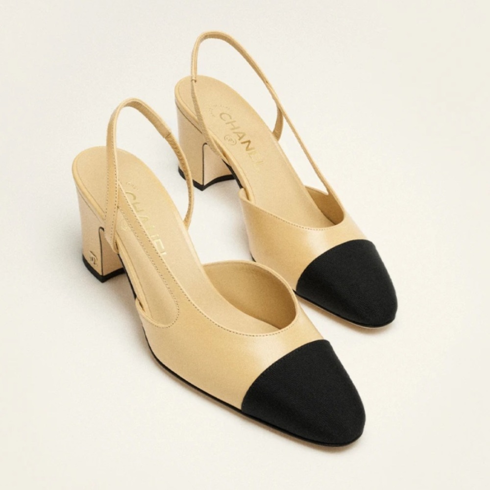 Auth CHANEL Two-Tone Leather Slingback Pumps